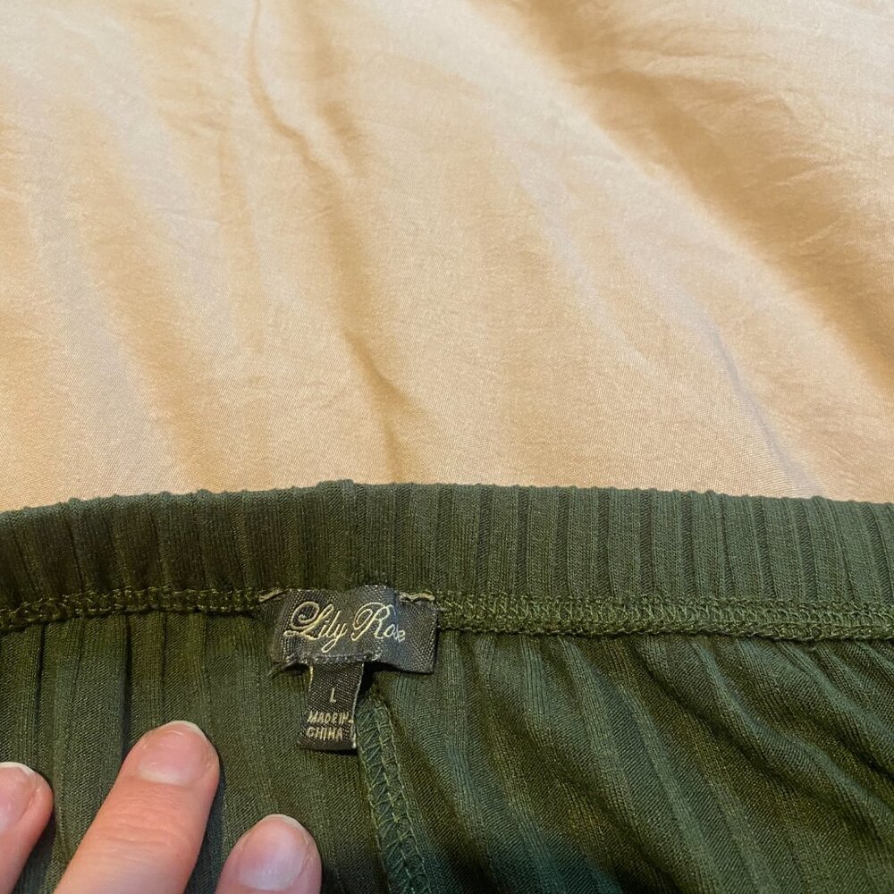 Flared pants - Picture 2 of 2